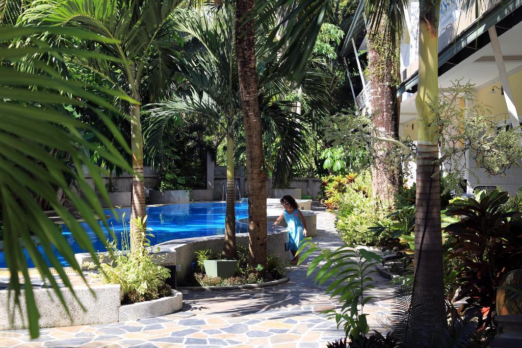 Naka Resort Kamala Beach Extérieur photo