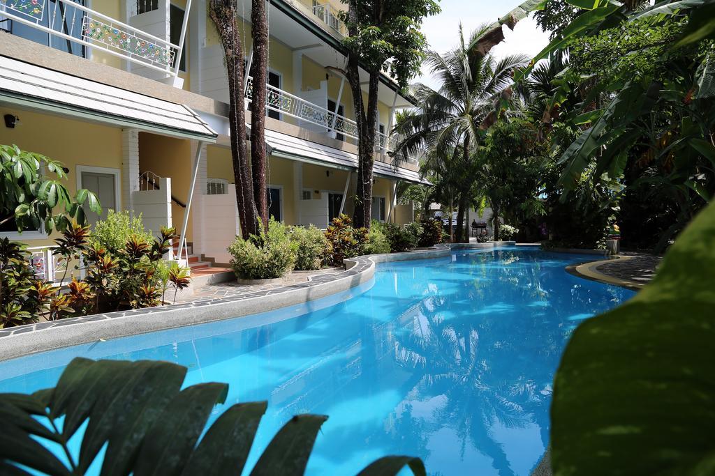 Naka Resort Kamala Beach Extérieur photo