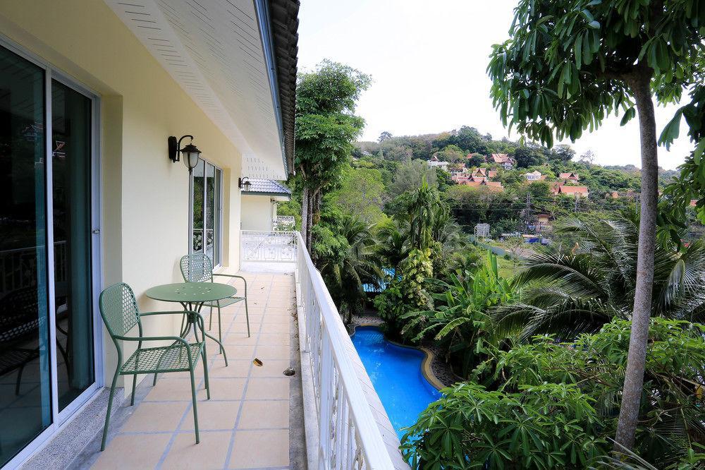 Naka Resort Kamala Beach Extérieur photo