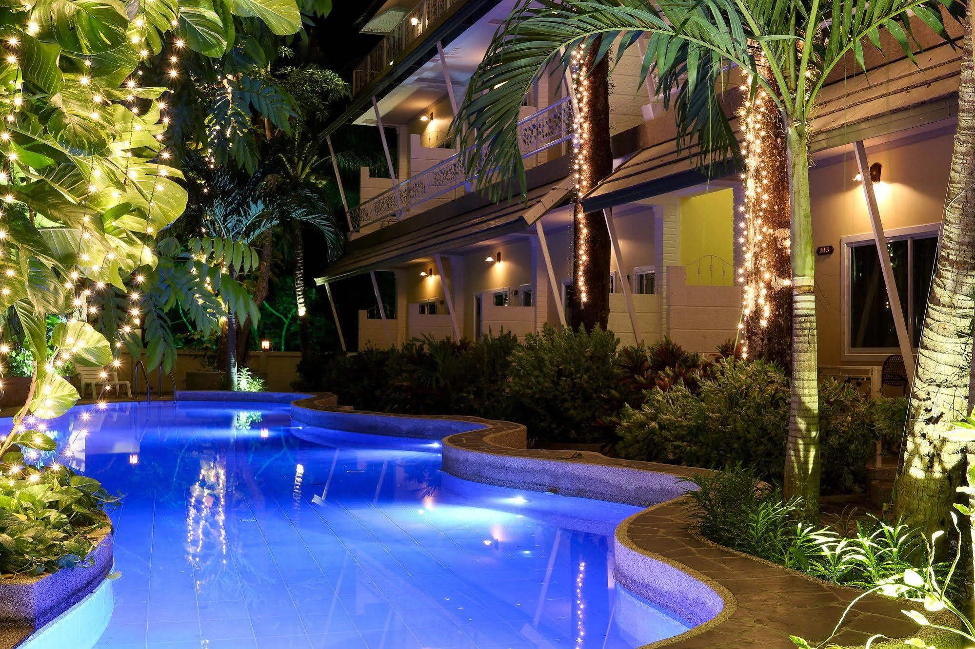 Naka Resort Kamala Beach Extérieur photo